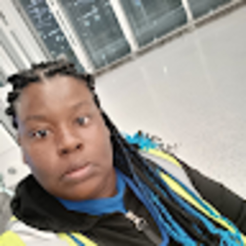 Meet your Posher, Latisha